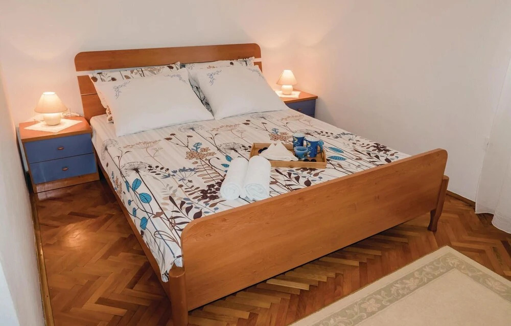Cozy Home In Banjol With Wifi