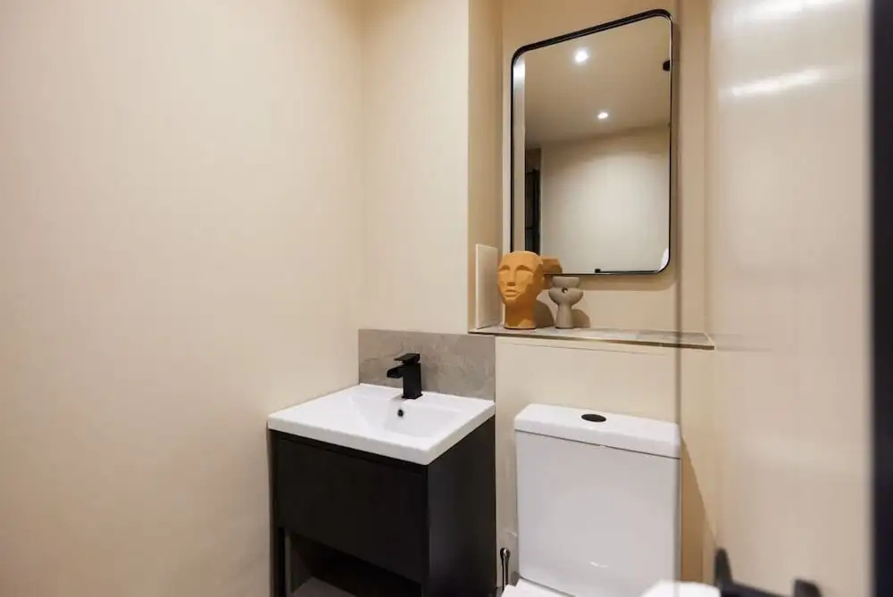 The Whitechapel Place Stunning 2bdr Flat With Balcony