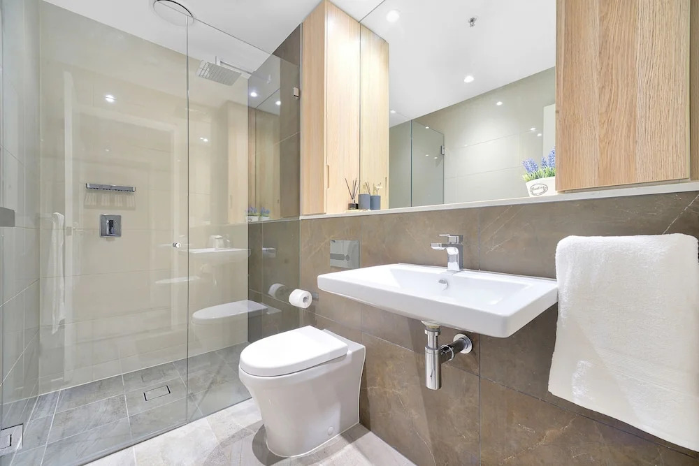 New Luxury Manhattan style in heart of CBD