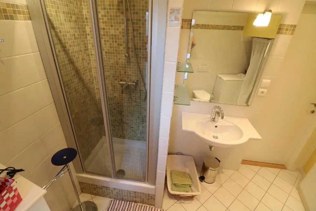 1 bedroom Suquet, 6 min from the Palais, balcony city & port view 220