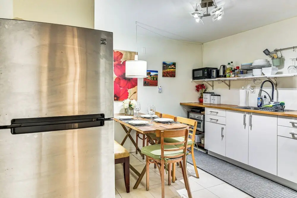 3 Mi to Downtown Portland: Lush Flat w/ Fire Pit