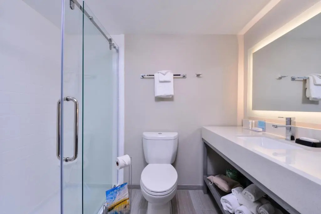 Cabana Shores Hotel