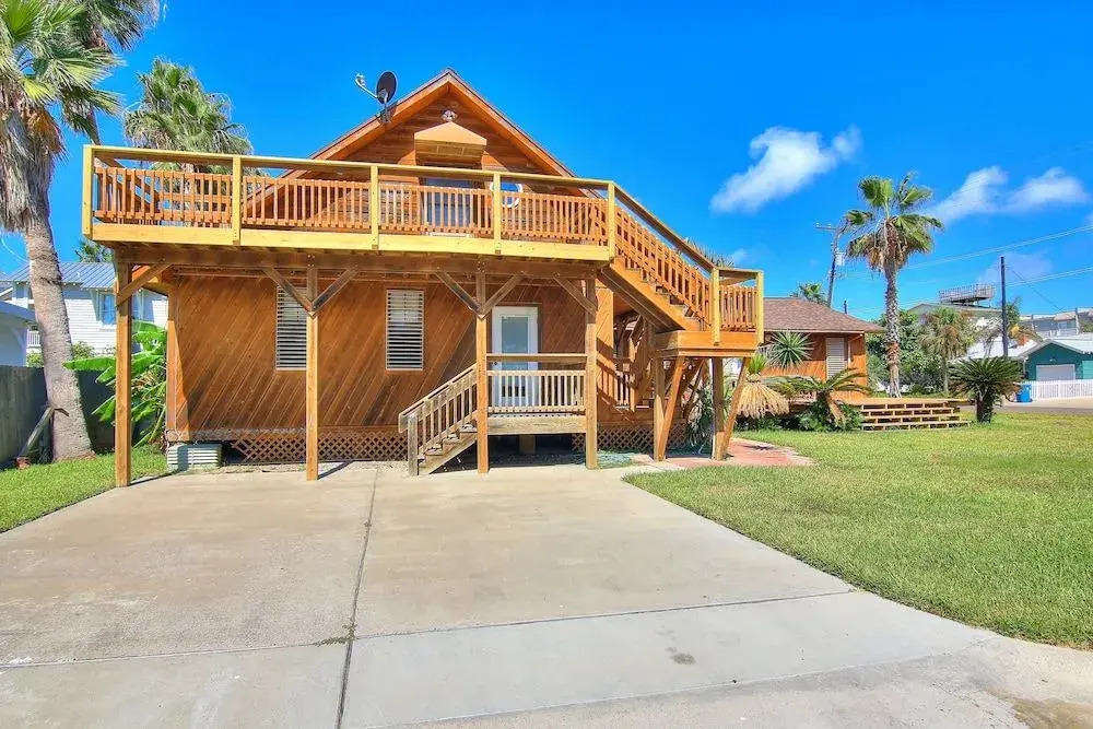 Playas Azules Home Cv424 7 Bedrooms 4 Bathrooms Home