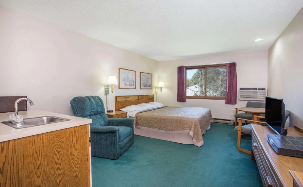 Wautoma Inn by OYO near Airport WI 73