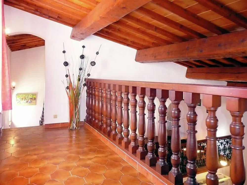 Sprawling Villa in Saint-tropez With Swimming Pool