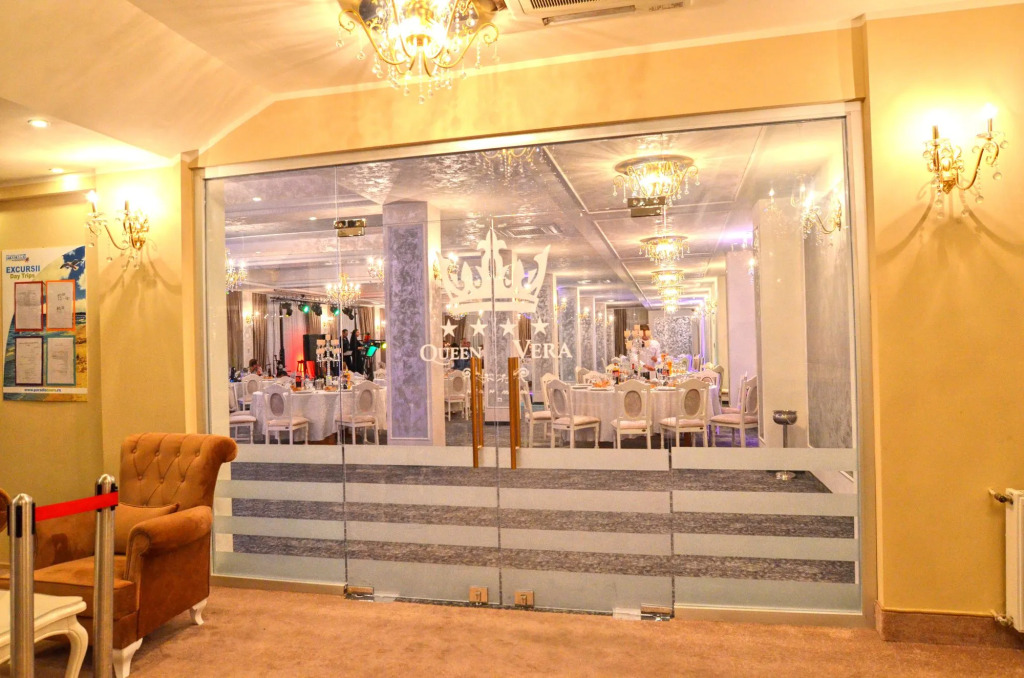 Hotel Queen Vera