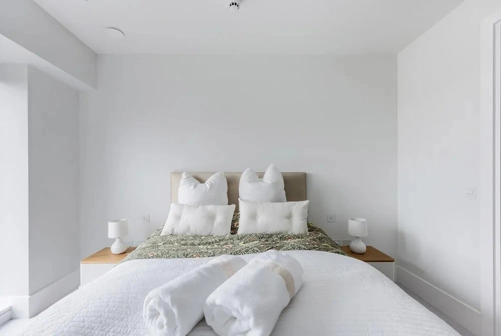 Central 3BR by Edinburgh Castle