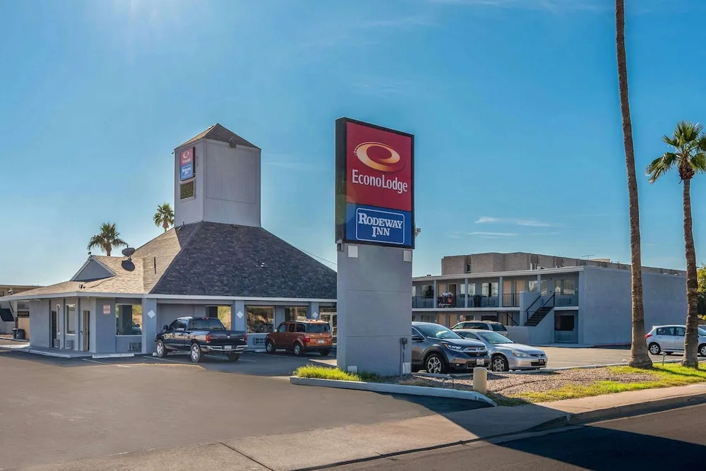 Travelodge Phoenix North (ex.DAYS INN PHOENIX METROCENTER)