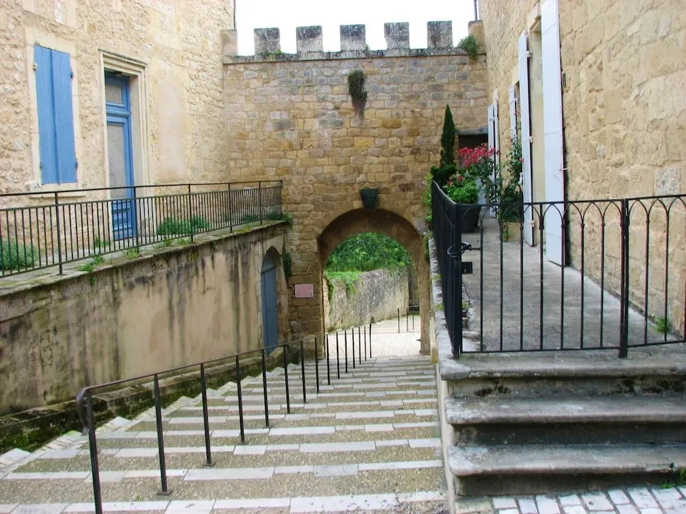 Studio in Beaumont-du-périgord, With Wifi