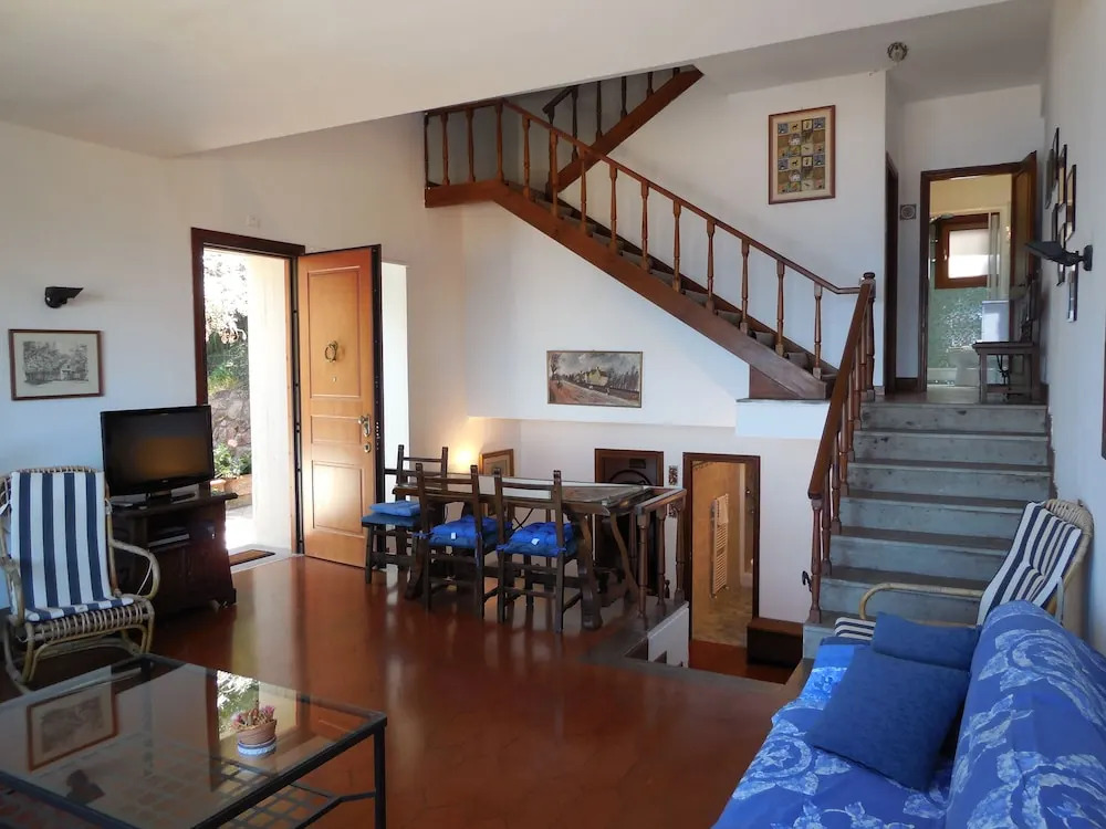 Holiday House for 9 Persons