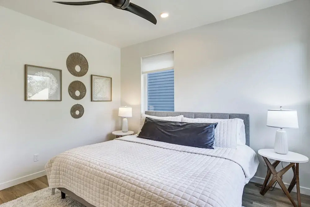 Walk to Beaches: 'siletz Bay Bliss' Townhome