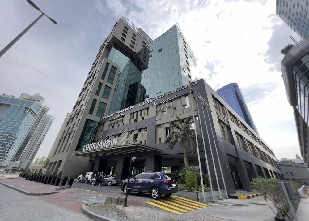 WYZ RENT|Grand 1BR Cour Jardin Near Bay Avenue