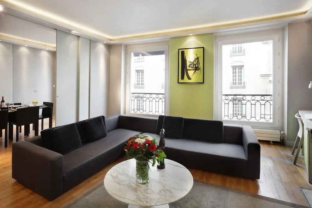 Designer Stay - Champs Elysées