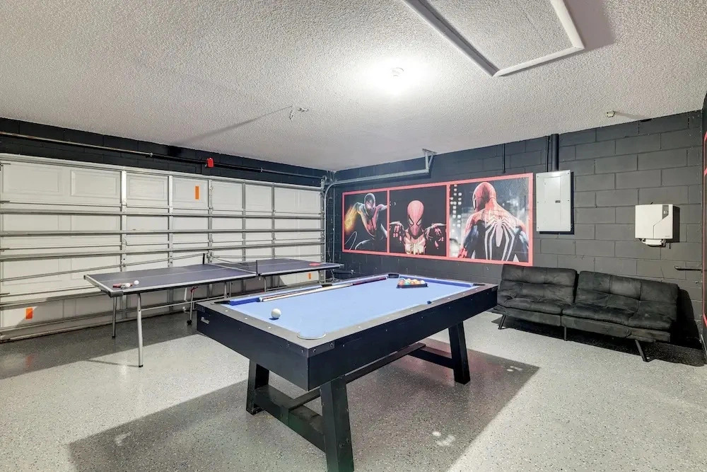 10 Mi Disney Gem: Game Room, Pool, Golf & Parks