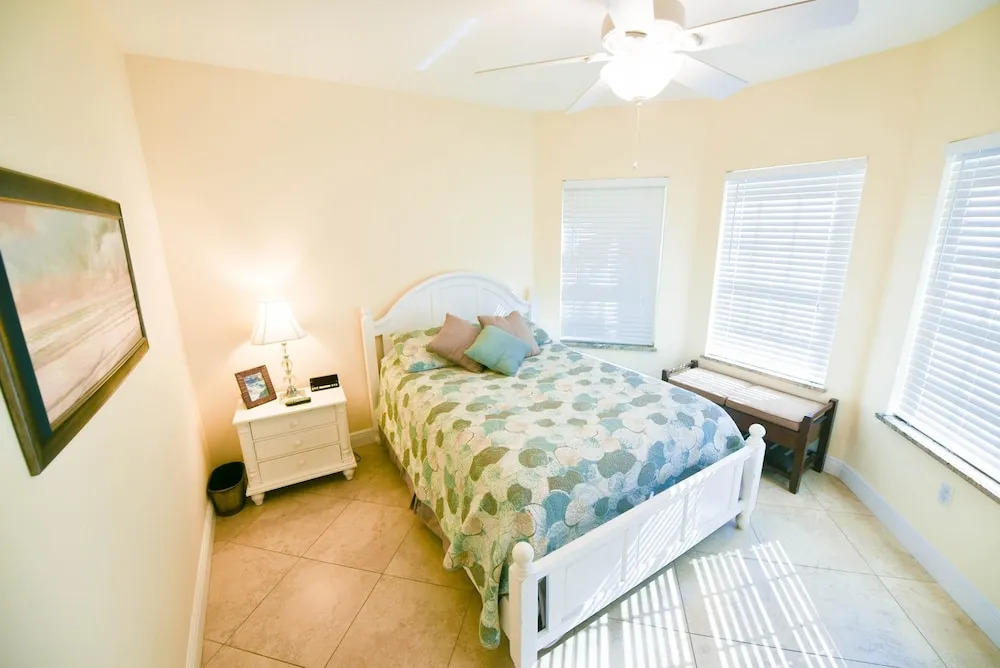 Beachbreeze Apartment 6