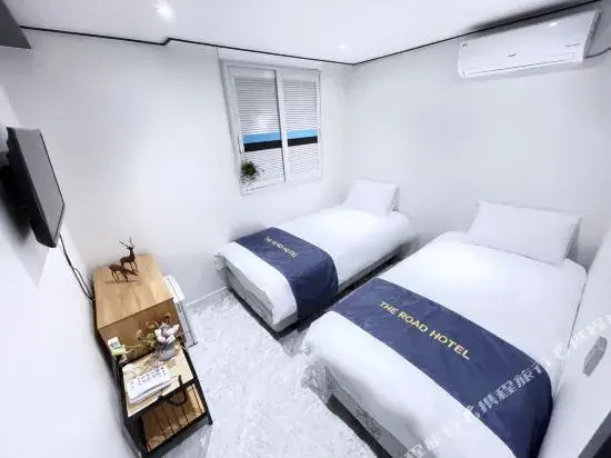 The Road Hotel
