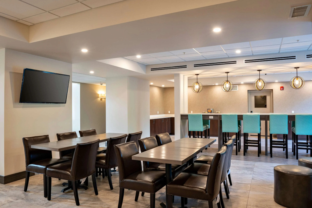 Coast Oliver Hotel
