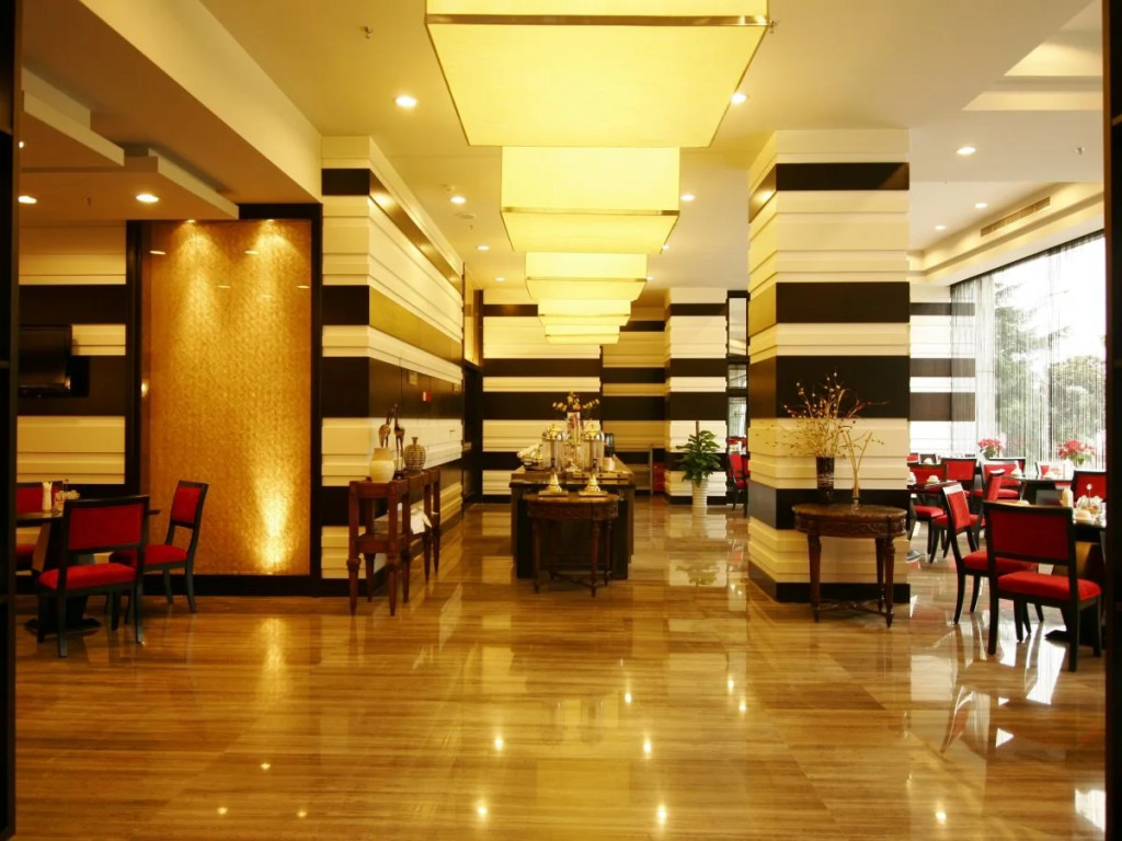 Sunny World Hotel