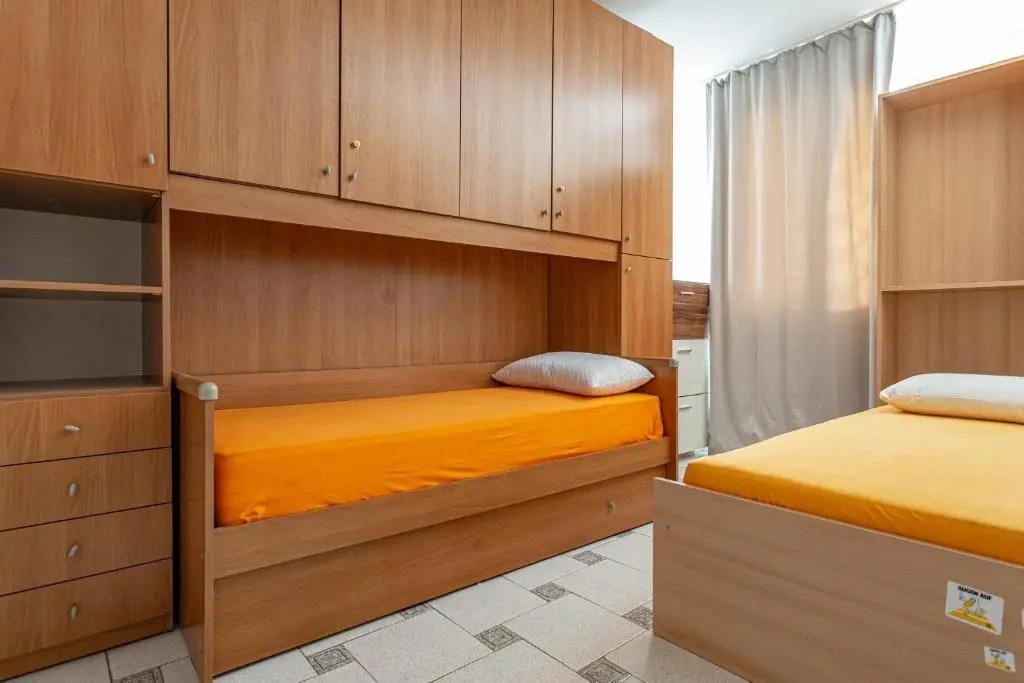 Appartamento climatizzato con patio esterno privato a 150m dal mare