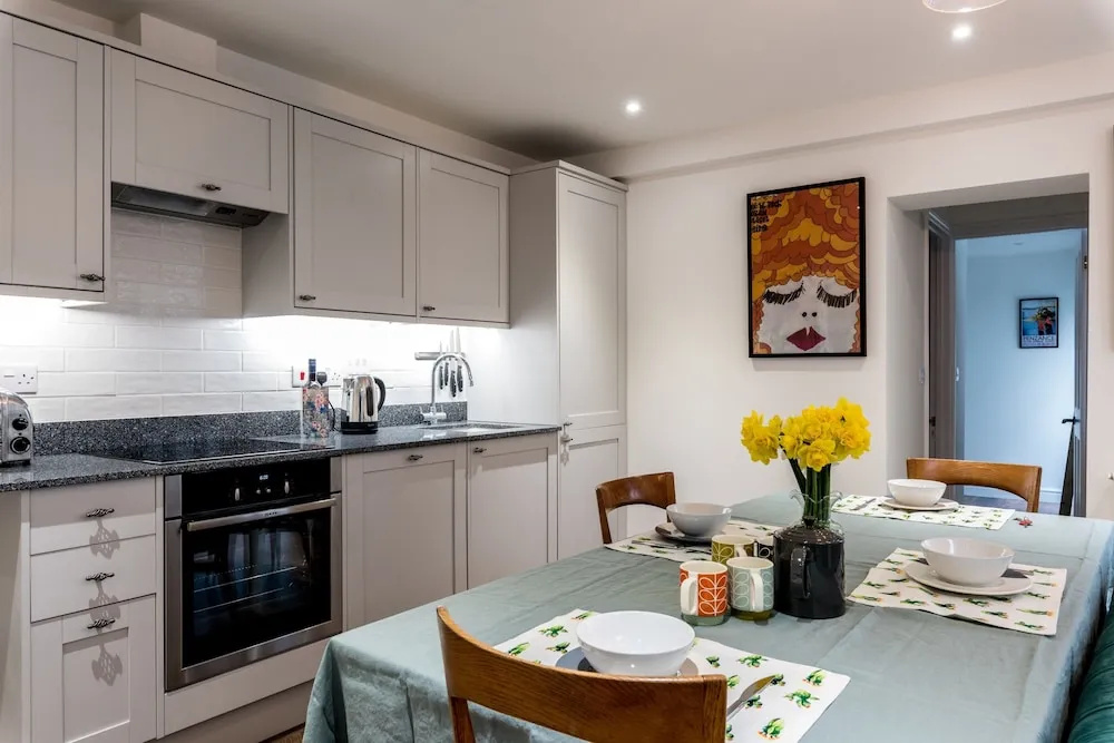 Central 2 Bedroom Apartment In Brighton