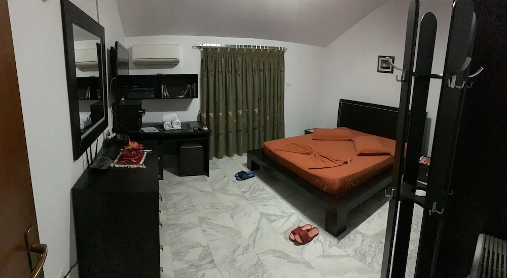 Toti Apartments