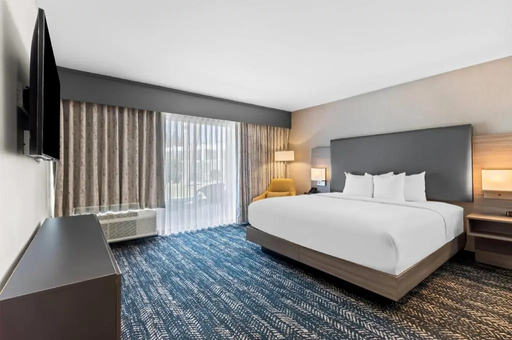 Hourglass Hotel, Trademark Collection by Wyndham