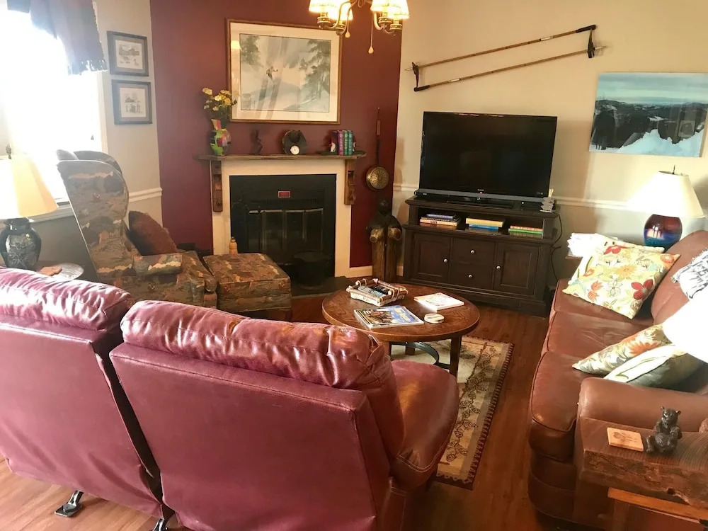 Sugar Ski & Country Club Unit 824 Platinum