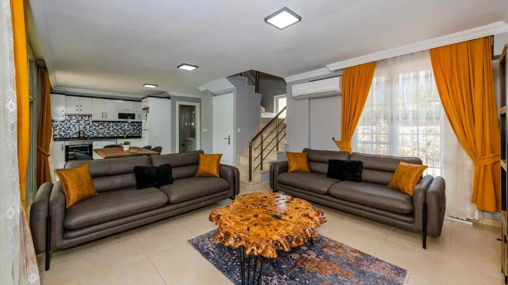 Blue - 4 Bedroom Holiday Villa in Hisarönü