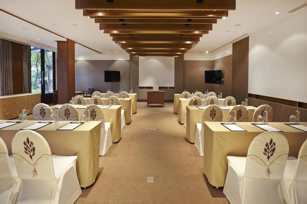 Woodlands Hotel and Resort Pattaya