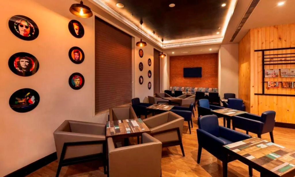 Lemon Tree Hotel Lucknow Airport