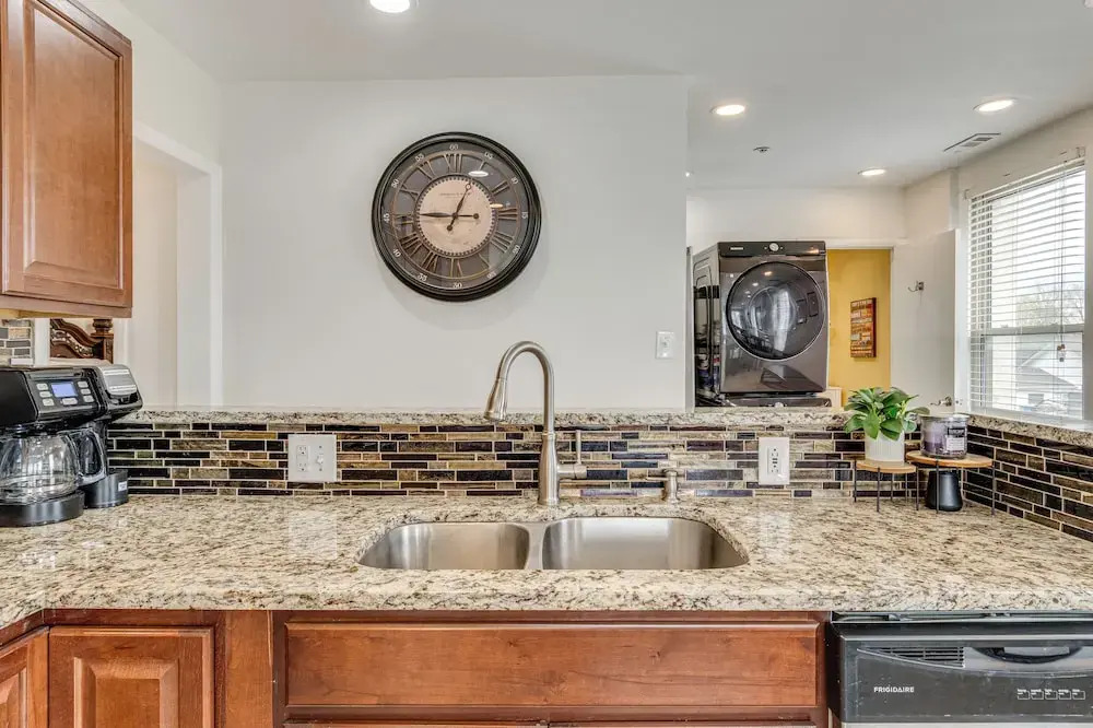9 Mi to Fort Harrison State Park: Apt in Indy