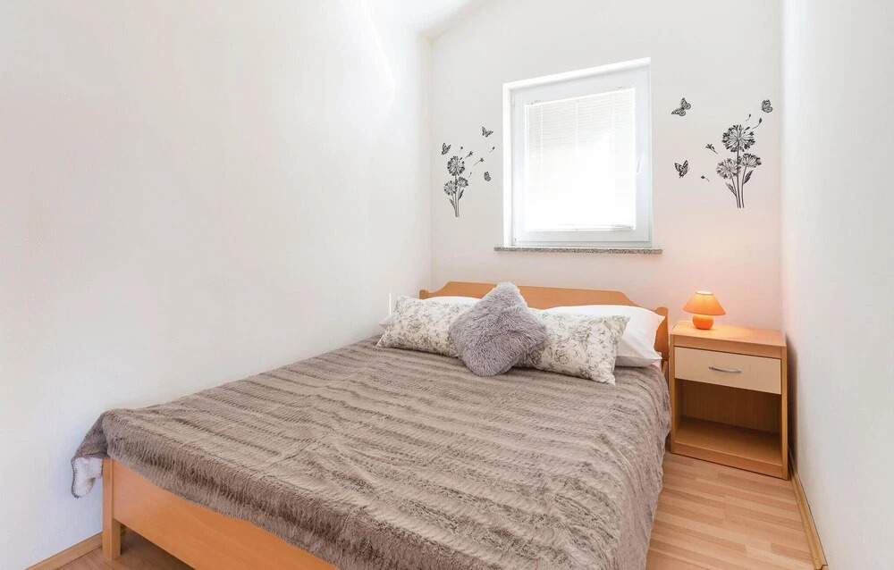 Nice Home in Povljana With Wifi and 2 Bedrooms