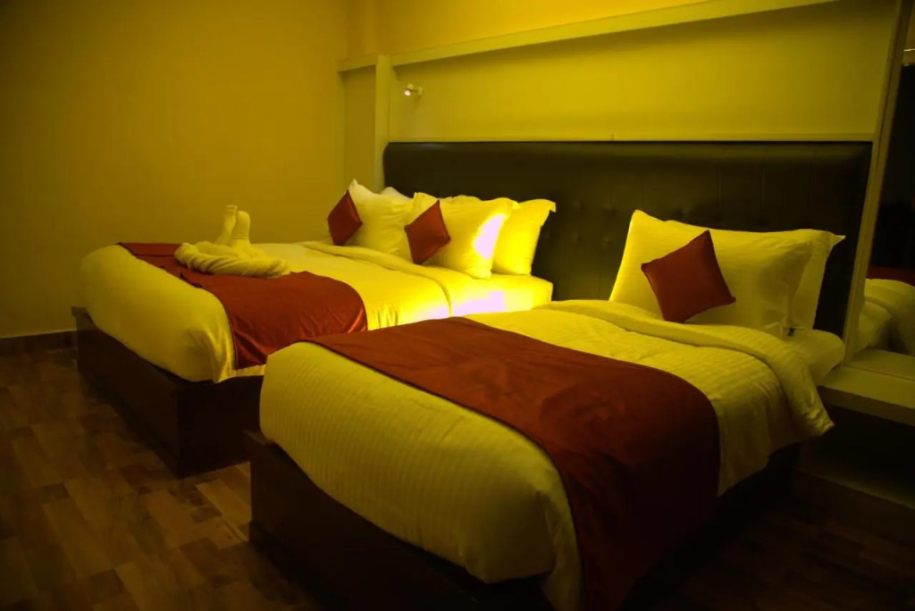 Hotel Wayanad Square