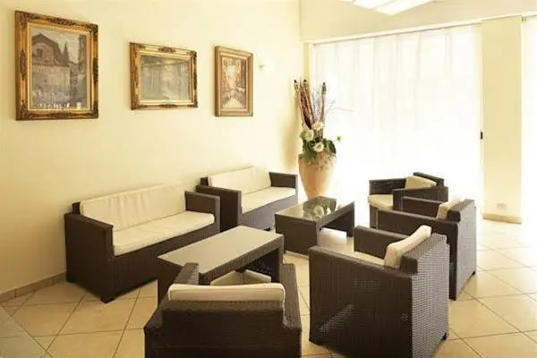Hotel Mocambo Riccione CENTRALISSIMO AL MARE