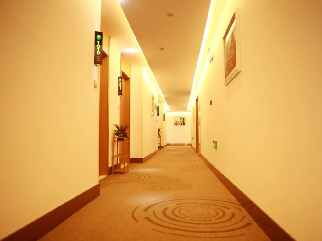 GreenTree Inn Huzhou Zhili Fortune Plaza Wuxing Avenue Express Hotel