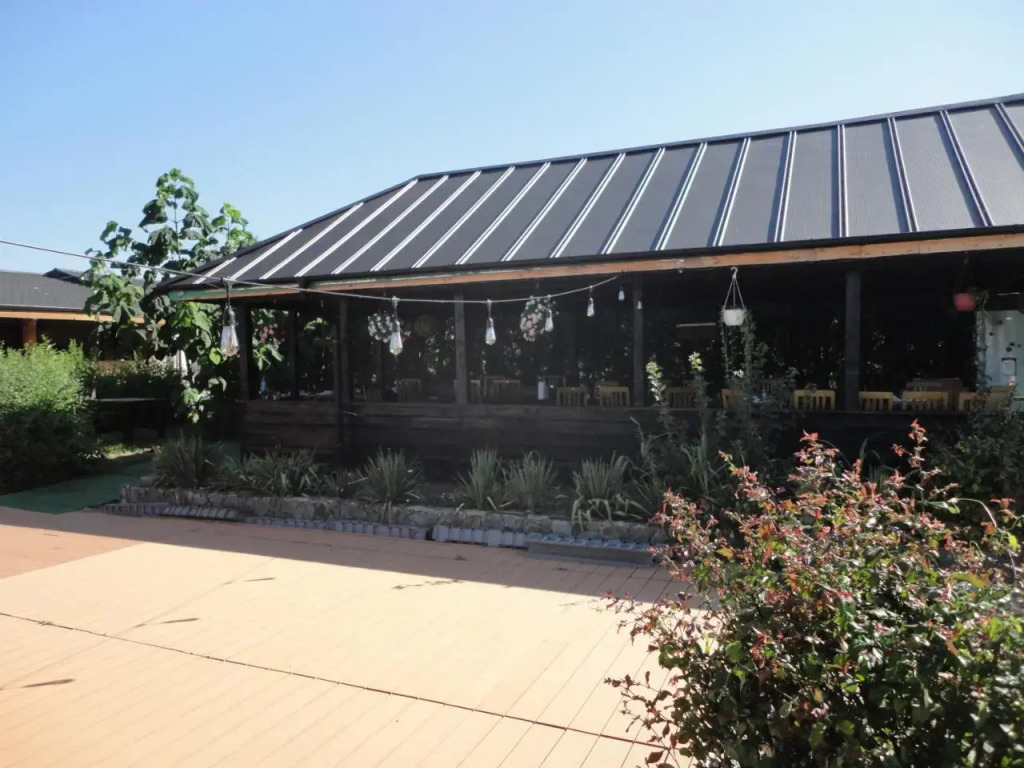 Greenstone Land - Corbu