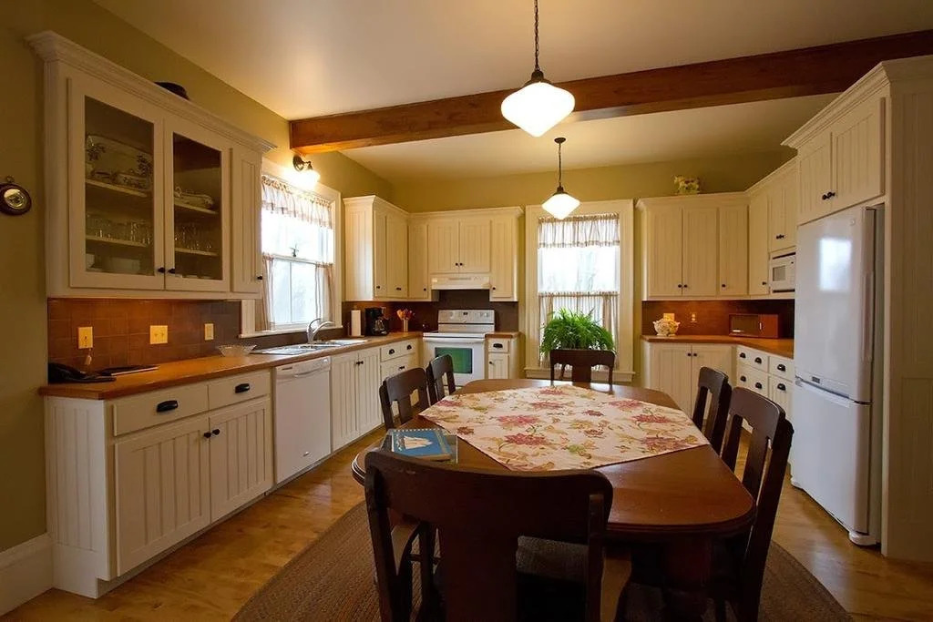 Rayski Guest House