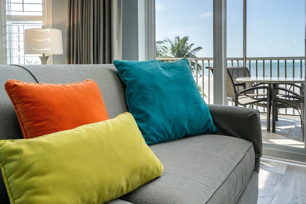 Immaculate Direct Gulf Front 3 Bedroom Condo - Gullwing 505 3 Condo by RedAwning
