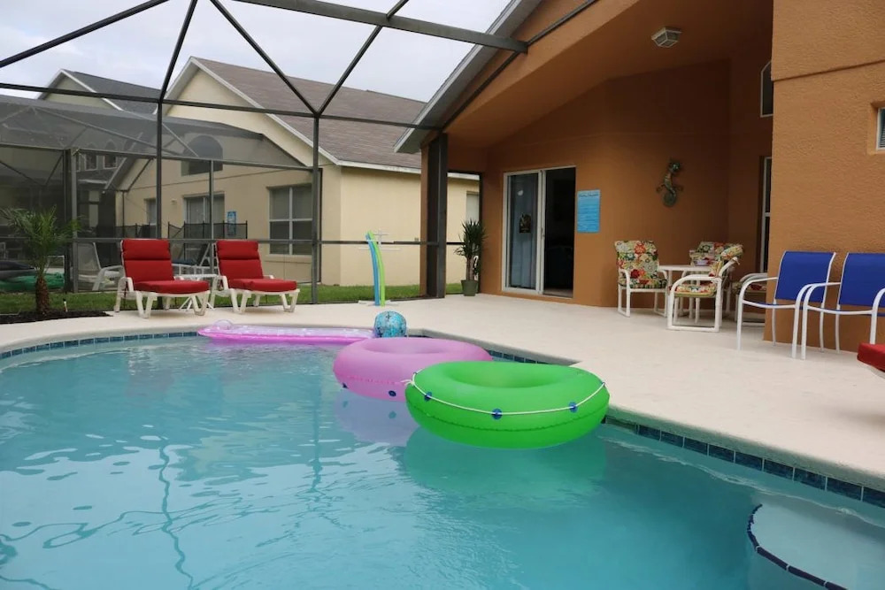 Kissimmee-Davenport Pool Homes by Hayes