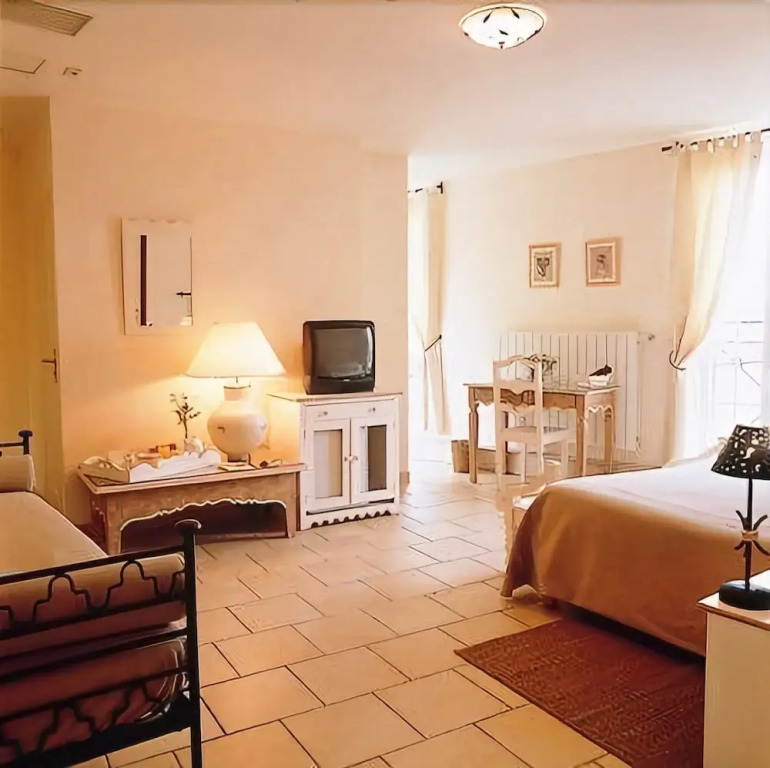 Logis hôtel et restaurant La Bastide Cabezac