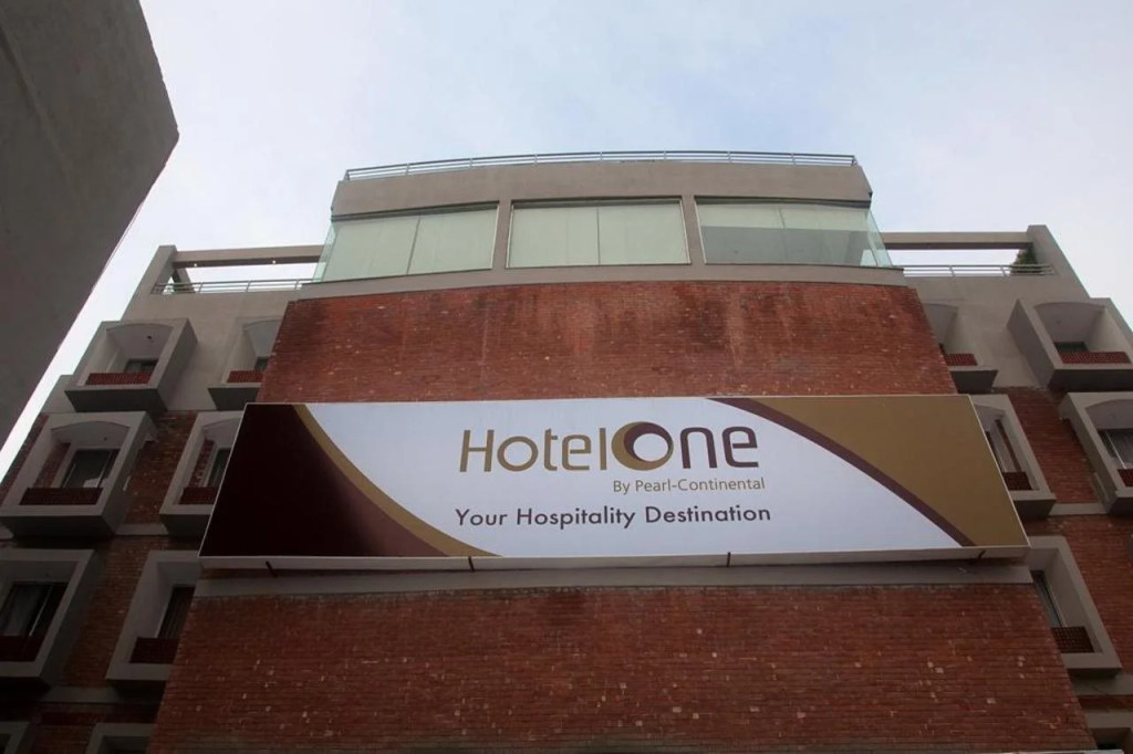 Hotel One Down Town