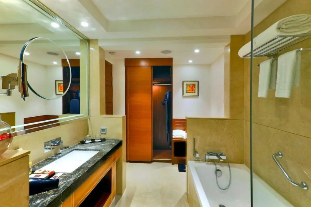Hotel Madin