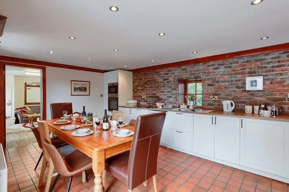 Spacious Characterful House W/views & Large Garden