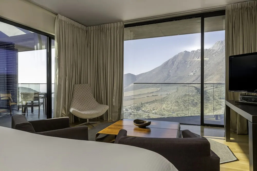 Enjoy Santiago Hotel del Valle