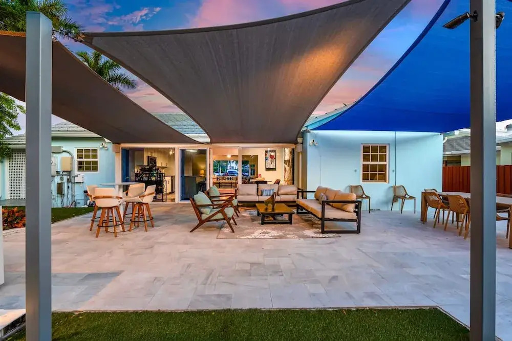 Pool Spacious Backyard Delray Beach Home