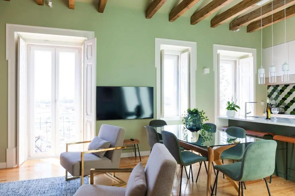 Lisbon Panoramic View -3Bedrs+3Baths+ Balconies+AC