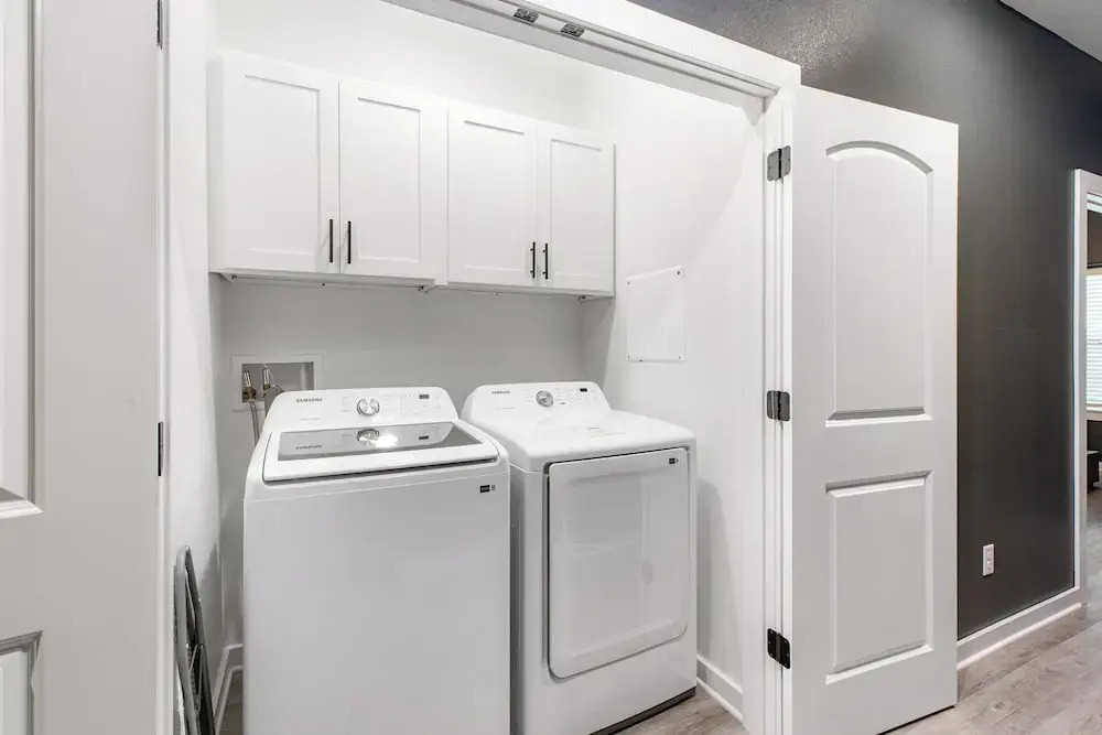 Modern 4BR Ensuite Townhome Near Texas A&M