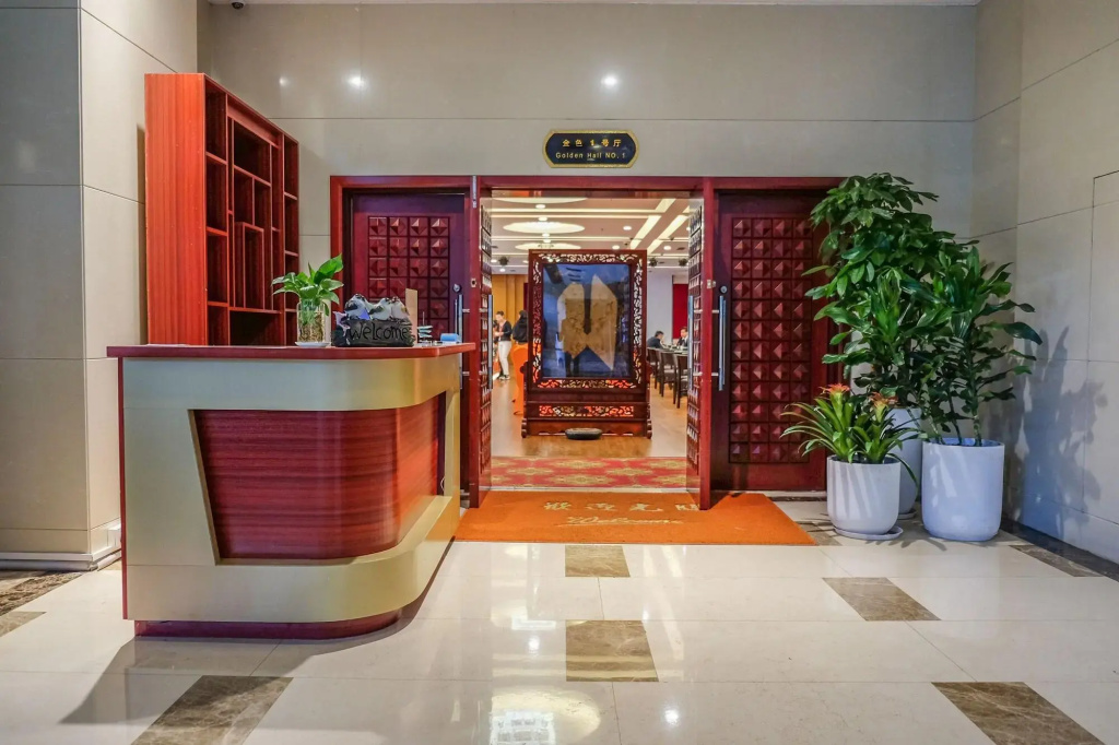 Shanghai Southern Airlines Pearl Hotel