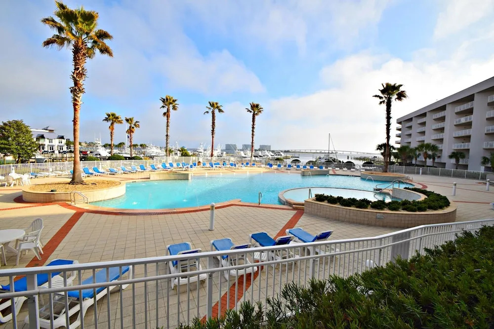 The Moorings 107 3 Bedrooms 3 Bathrooms Condo