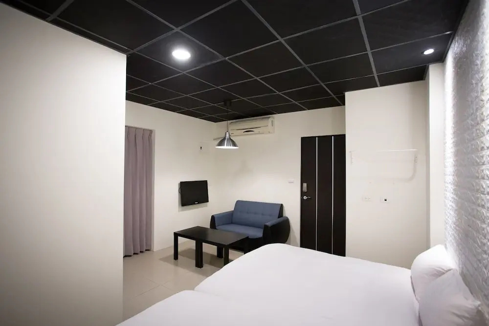 Mis Hostel